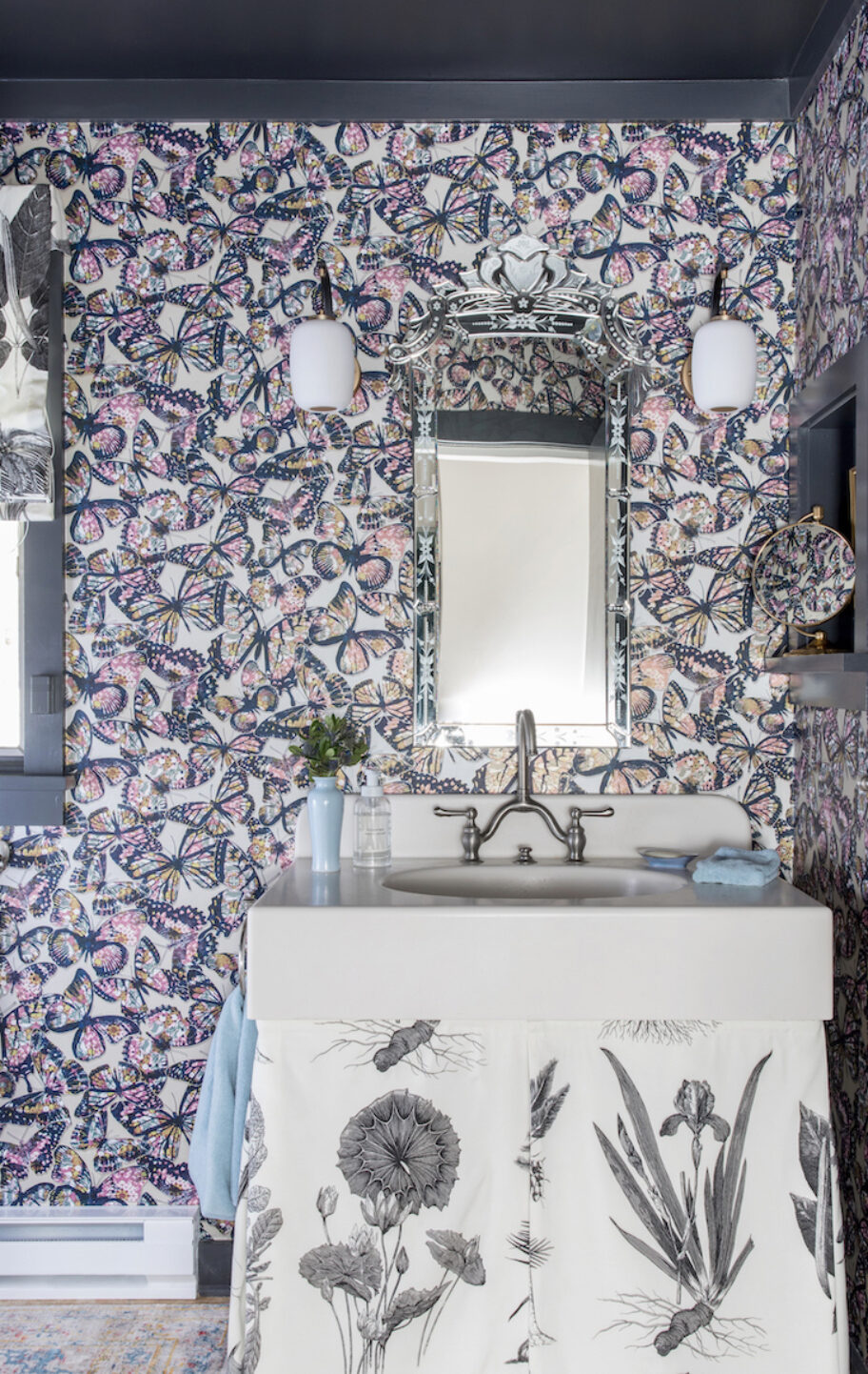 butterfly-wallpaper-bathroom-interior-design