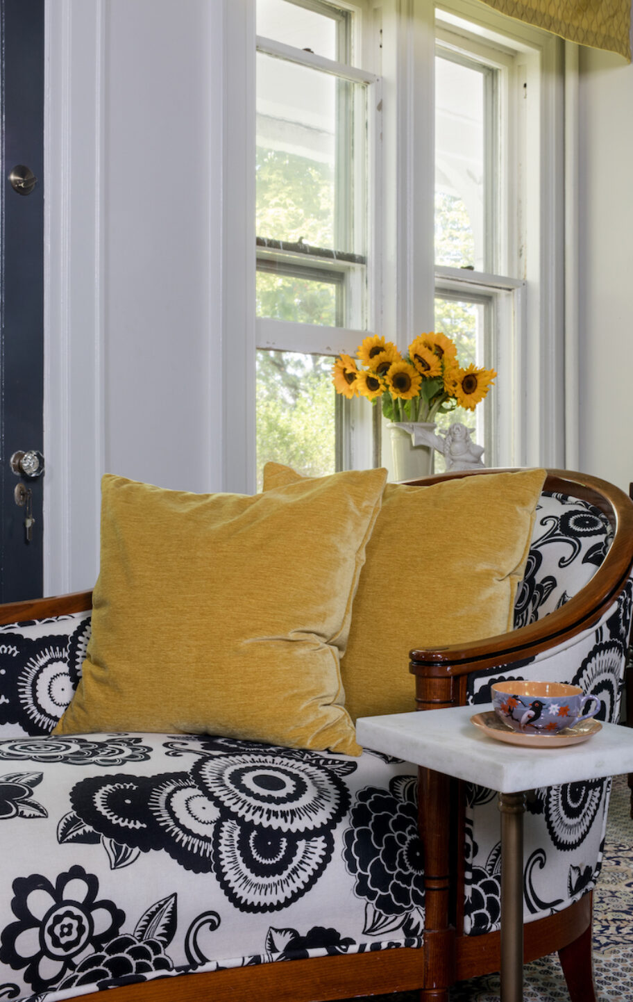 chaise-lounge-chair-mustard-yellow-accent-pillows