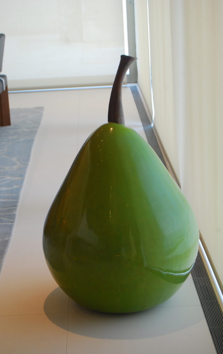 oversize-pear-interior-design-decor
