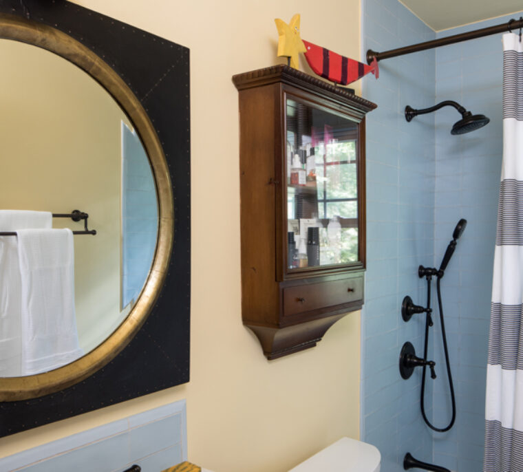 Remodel Your Bathroom with These 5 Simple DIY Tips